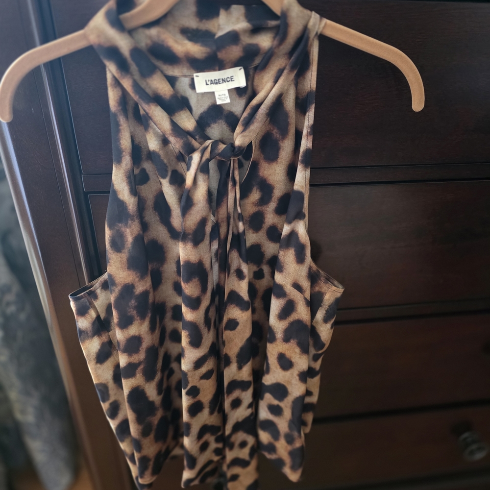 L'AGENCE Leopard Print Sleeveless Top - Picture 3 of 5